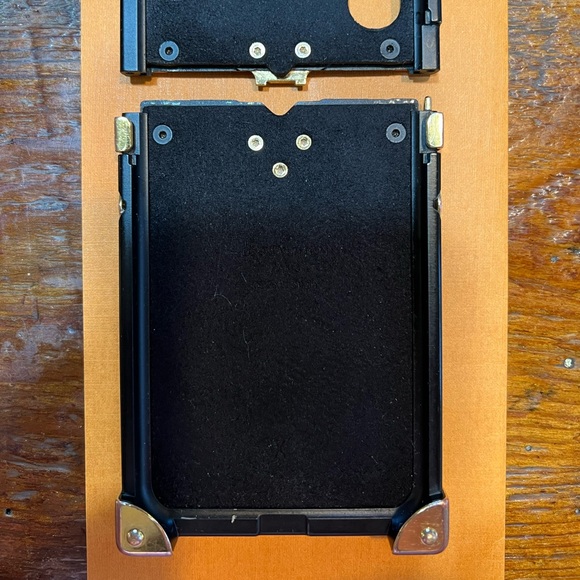 LOUIS VUITTON EYE TRUNK MONOGRAM REVERSE W/ STRAP IPHONE X/XS. - Picture 7 of 16